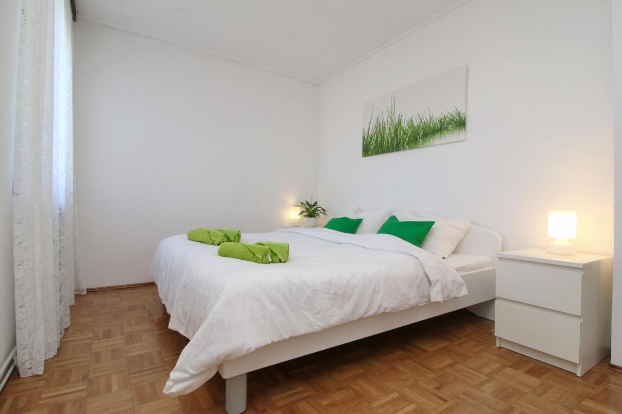 Apartment Nana 罗维尼 外观 照片